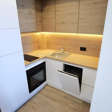 Gloria 아파트 챠브타트