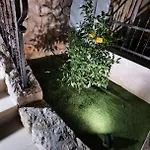 Gloria