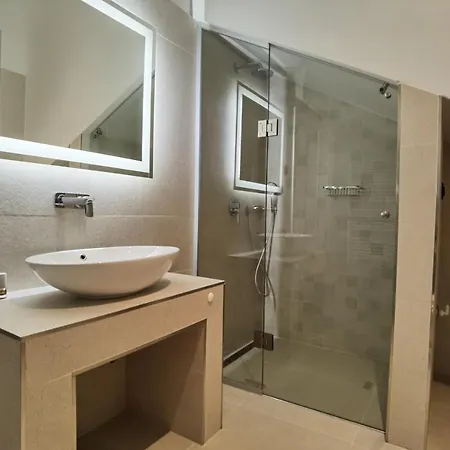 Apartment Gloria *