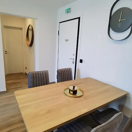 Apartment Gloria *