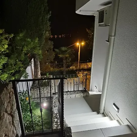 Gloria Apartment