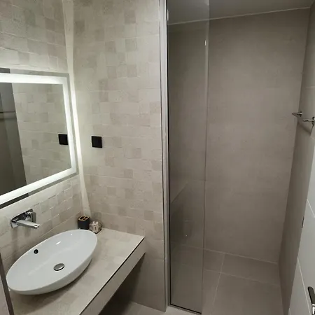 Gloria Apartment